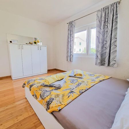 Apartamento Flip - Flop Novalja Exterior foto