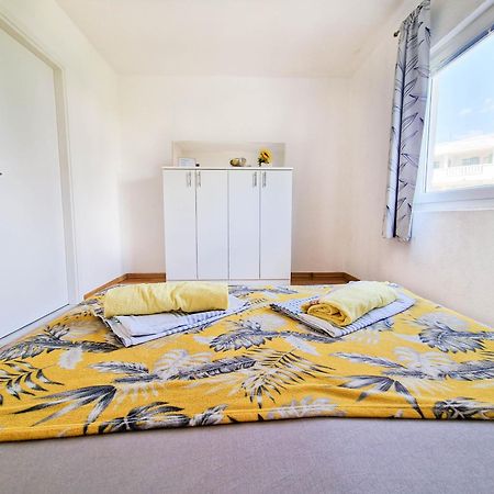 Apartamento Flip - Flop Novalja Exterior foto